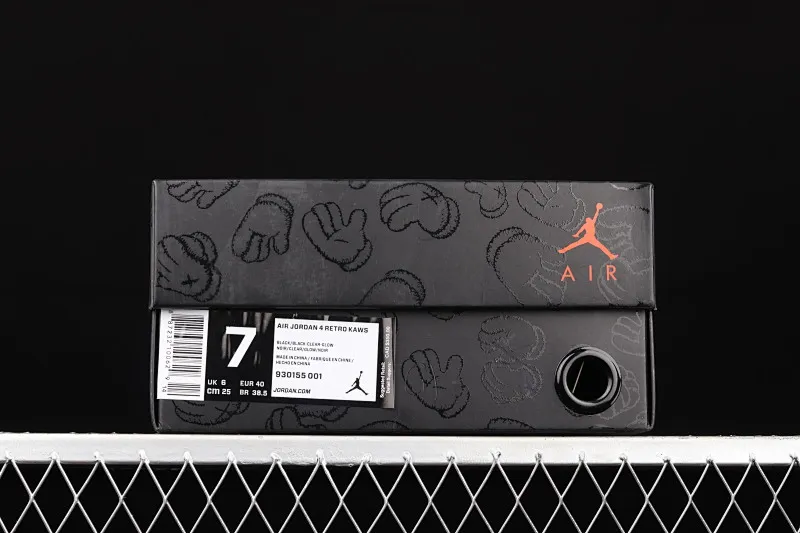 All categories Air Jordan Jordan series basketball shoes Air Jordan 4 G version Kaws x Air Jordan 4 Black AJ4 black suede luminous limited edition 930155-001